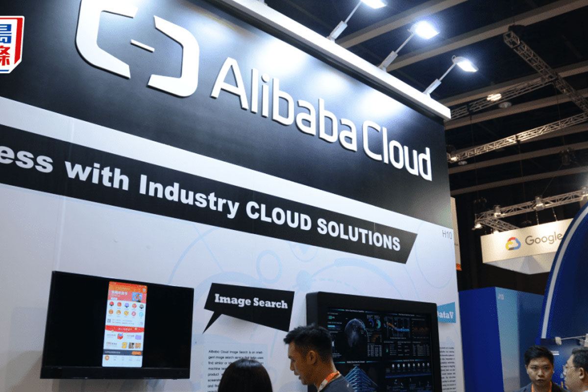 Crescimento do Alibaba Cloud impulsionado por IA (Salto de 34%)